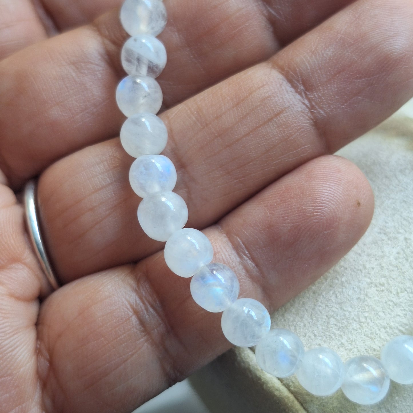 PULSERA "ISABEL" PERLAS DE LUNA