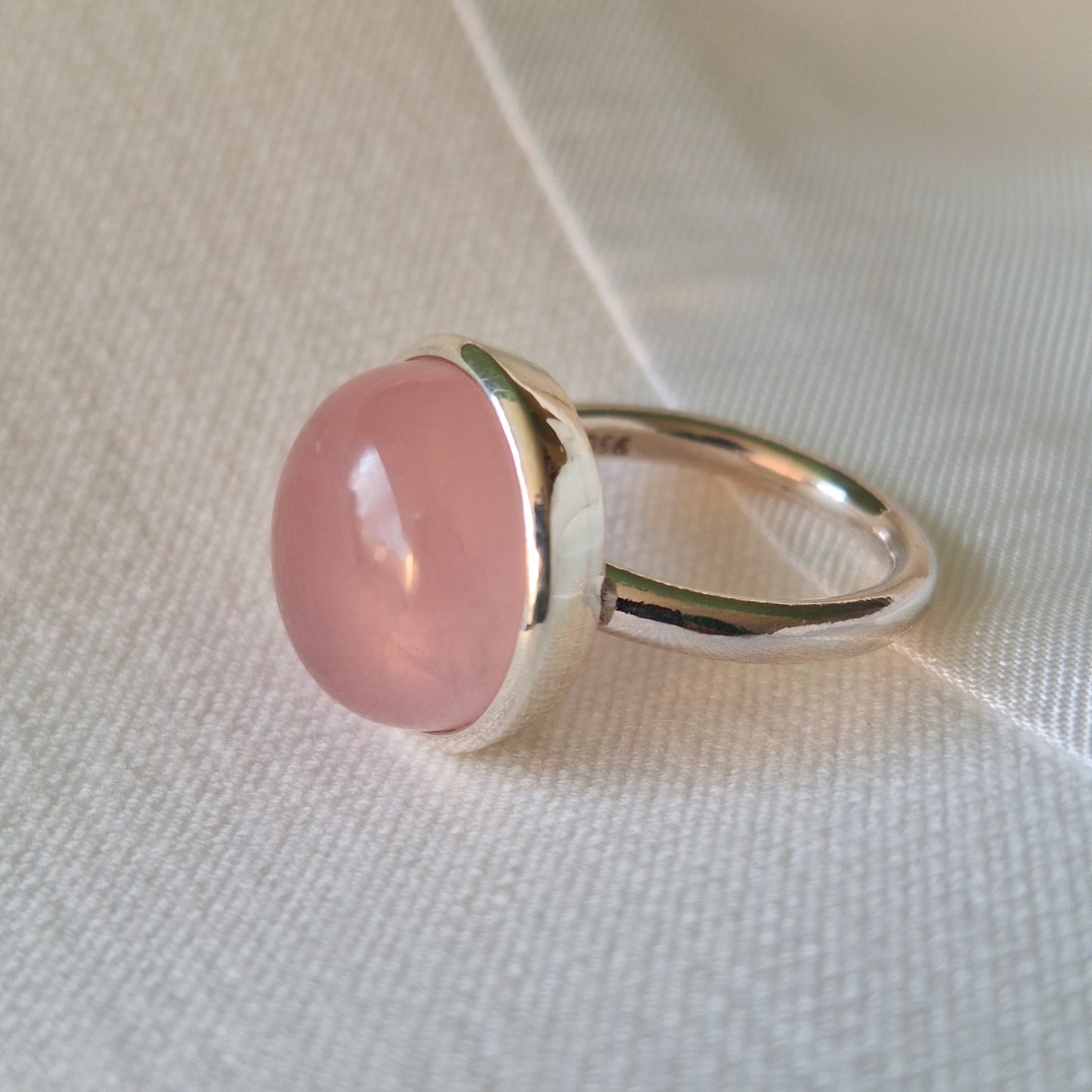 ANILLO "BON BON" CUARZO ROSA