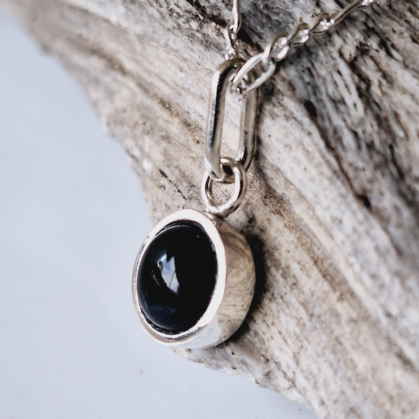 COLLAR CON PIEDRA DE NACIMIENTO" ONIX