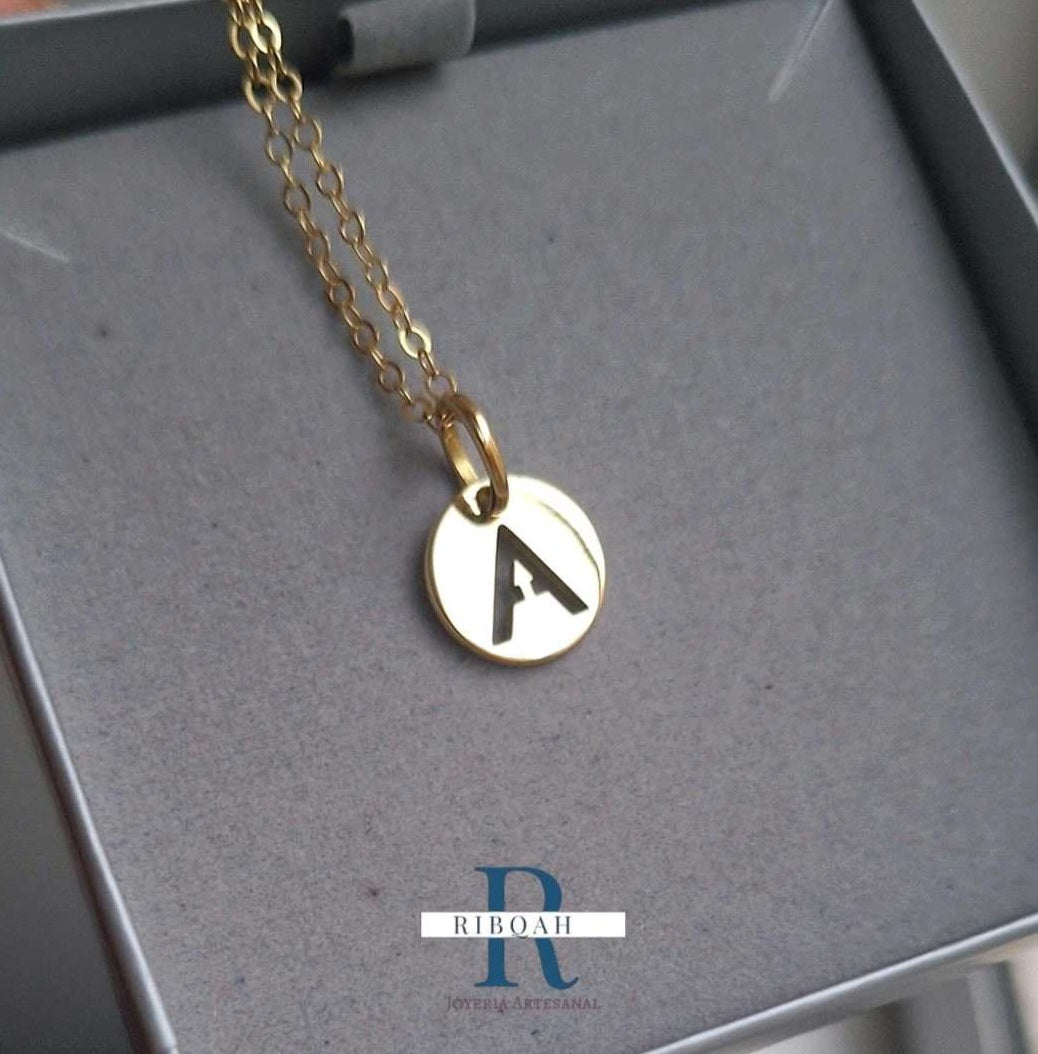 MNi DIJE TU INICIAL ORO18K