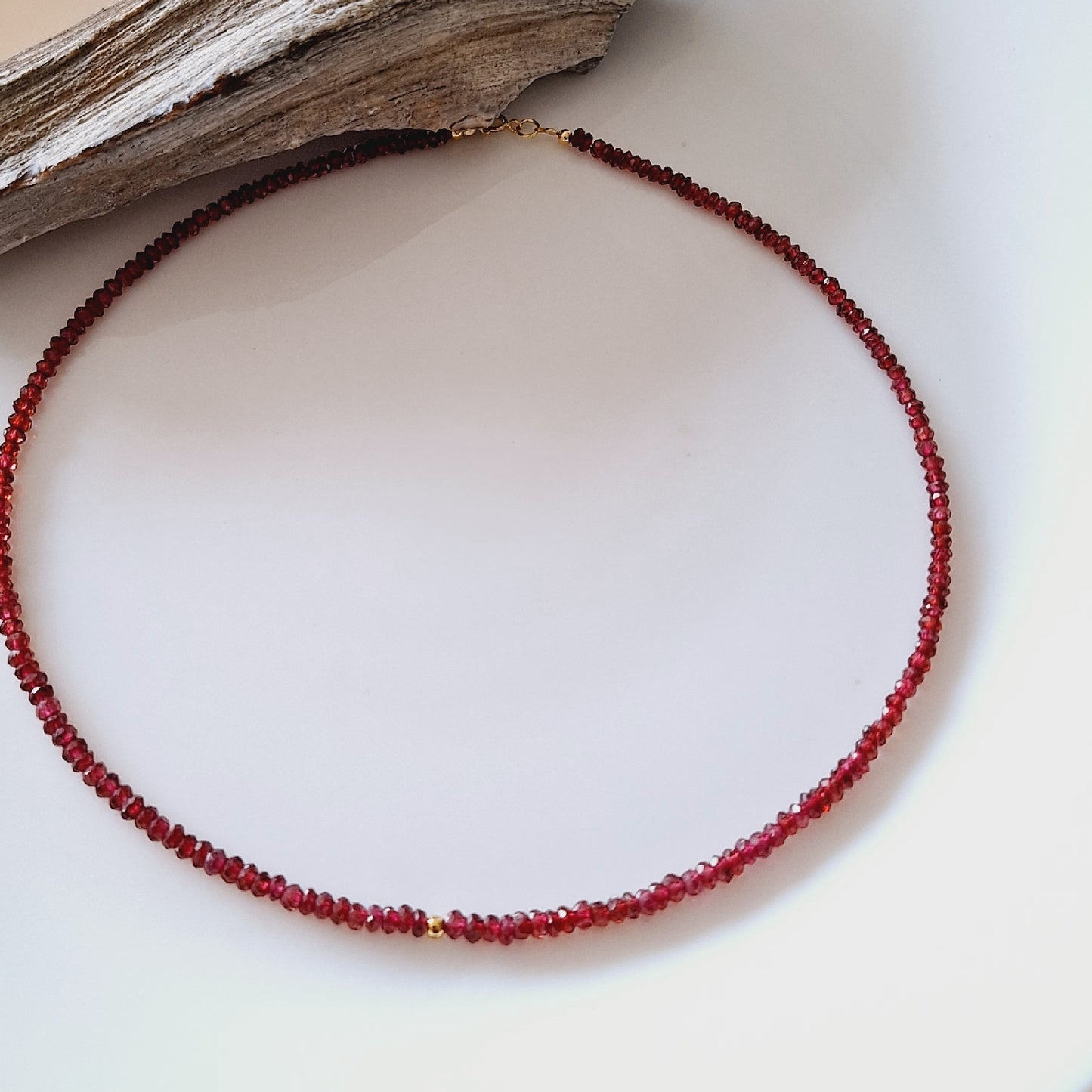 CHOKER GARNET ORO 18K