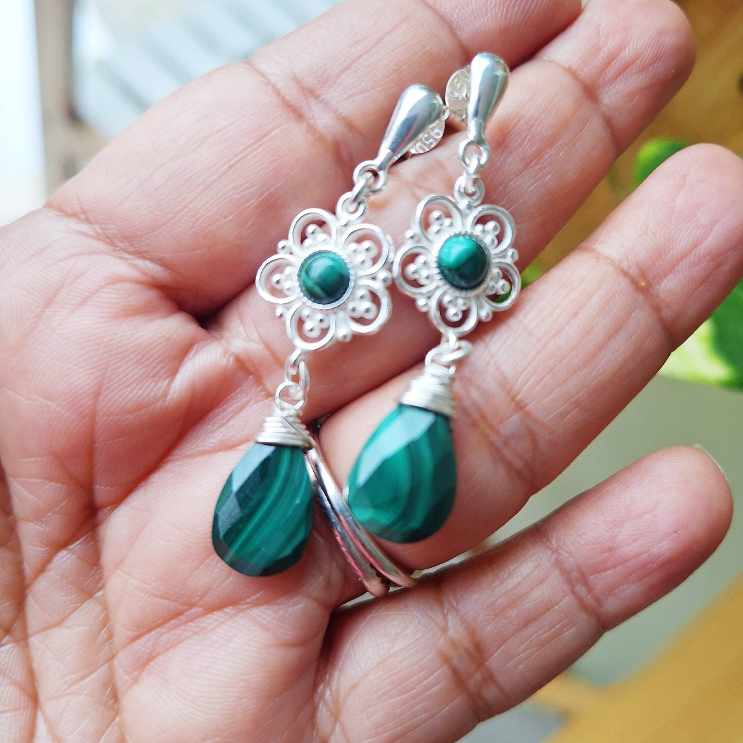 PENDIENTES FLOR MALAQUITA