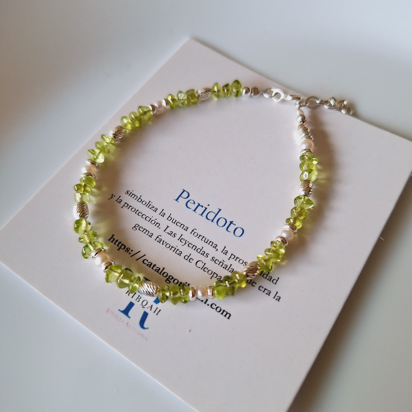 PULSERA PERIDOTO Y PERLAS