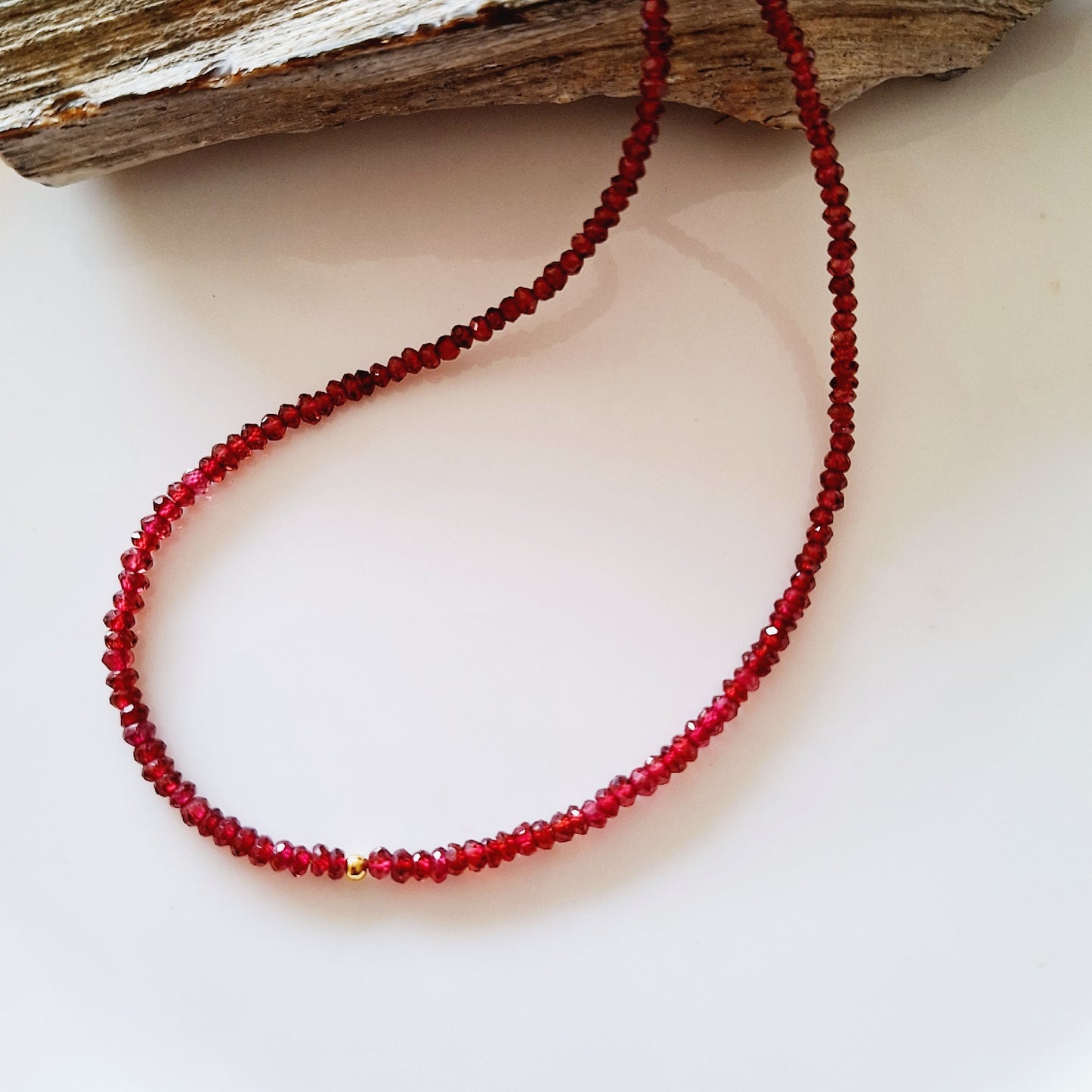 CHOKER GARNET ORO 18K