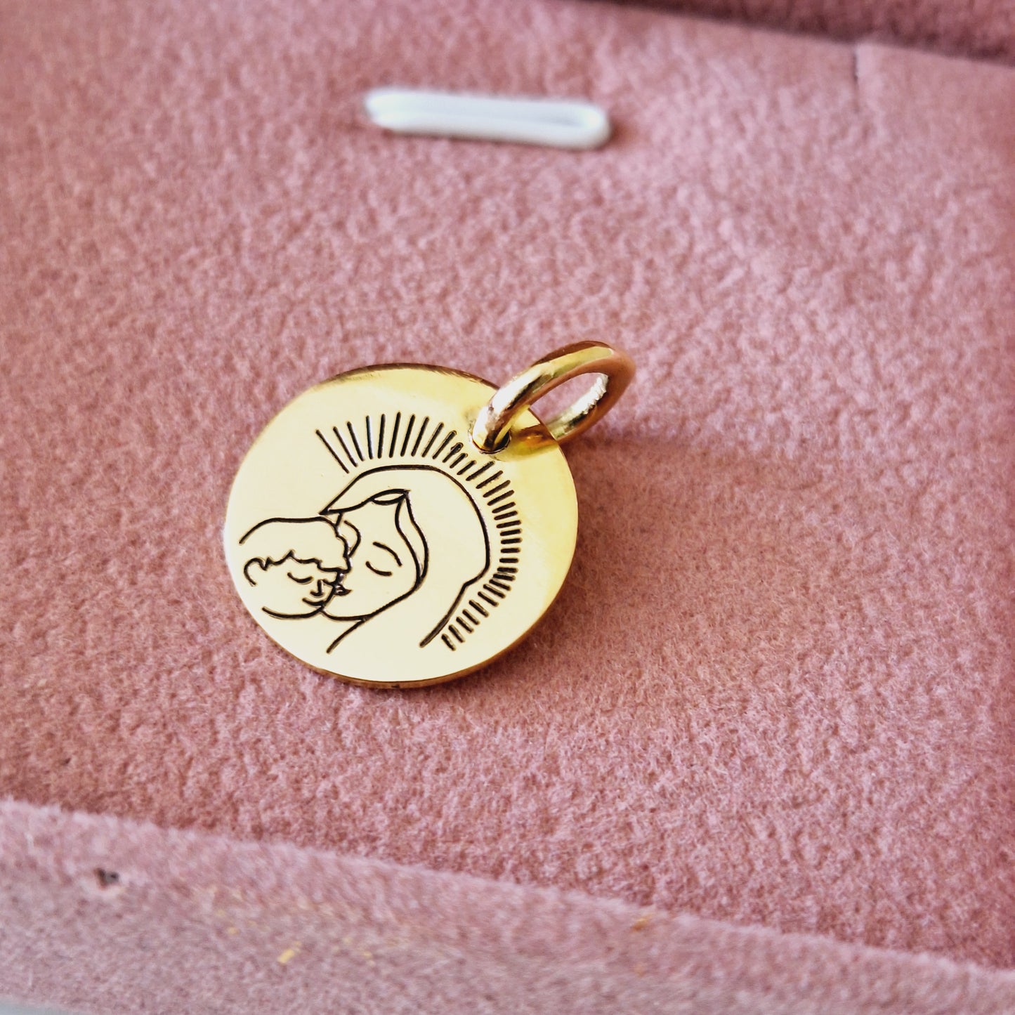 MEDALLITA DE ORO 18K