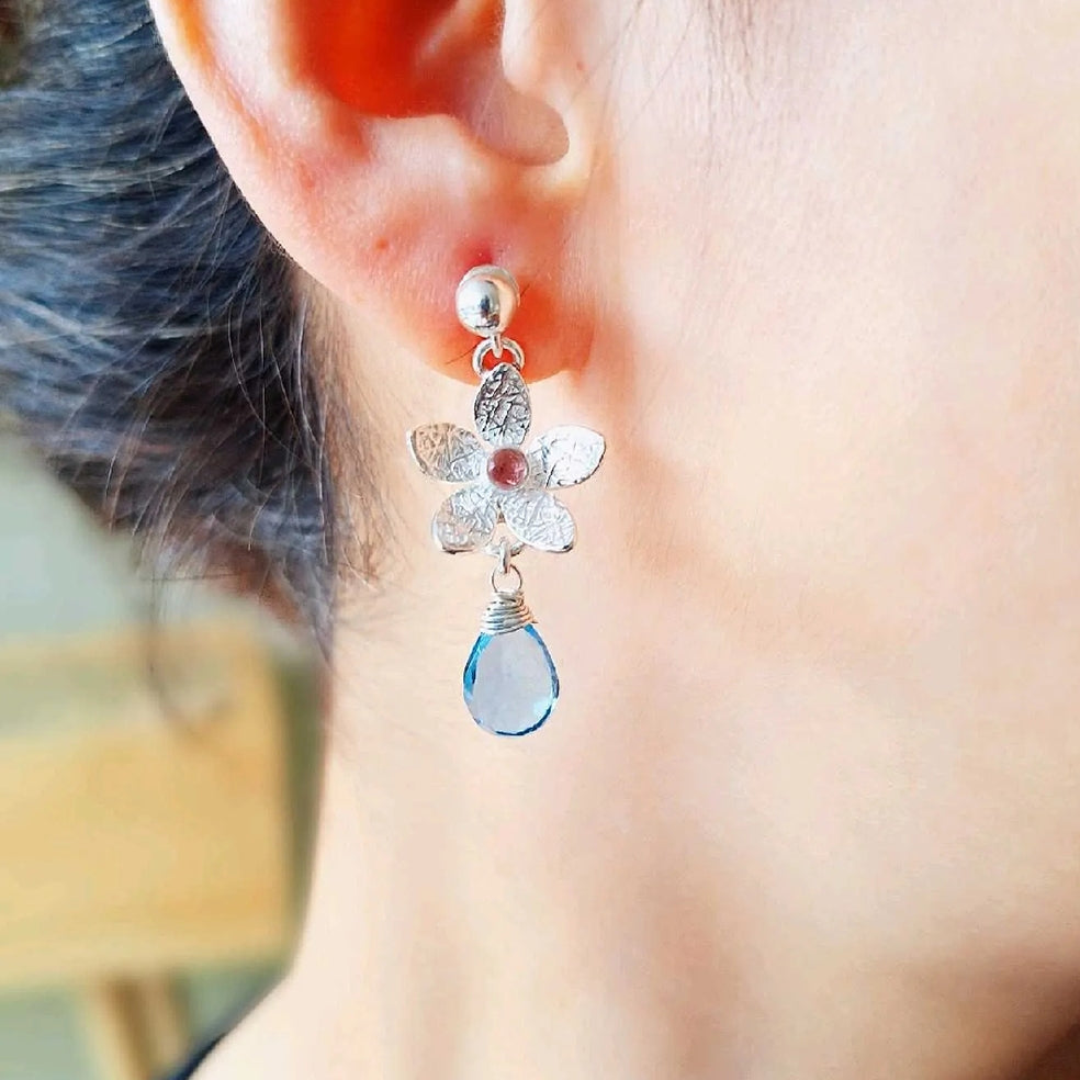 PENDIENTES "FLOR DE MAYO" LONDON BLUE