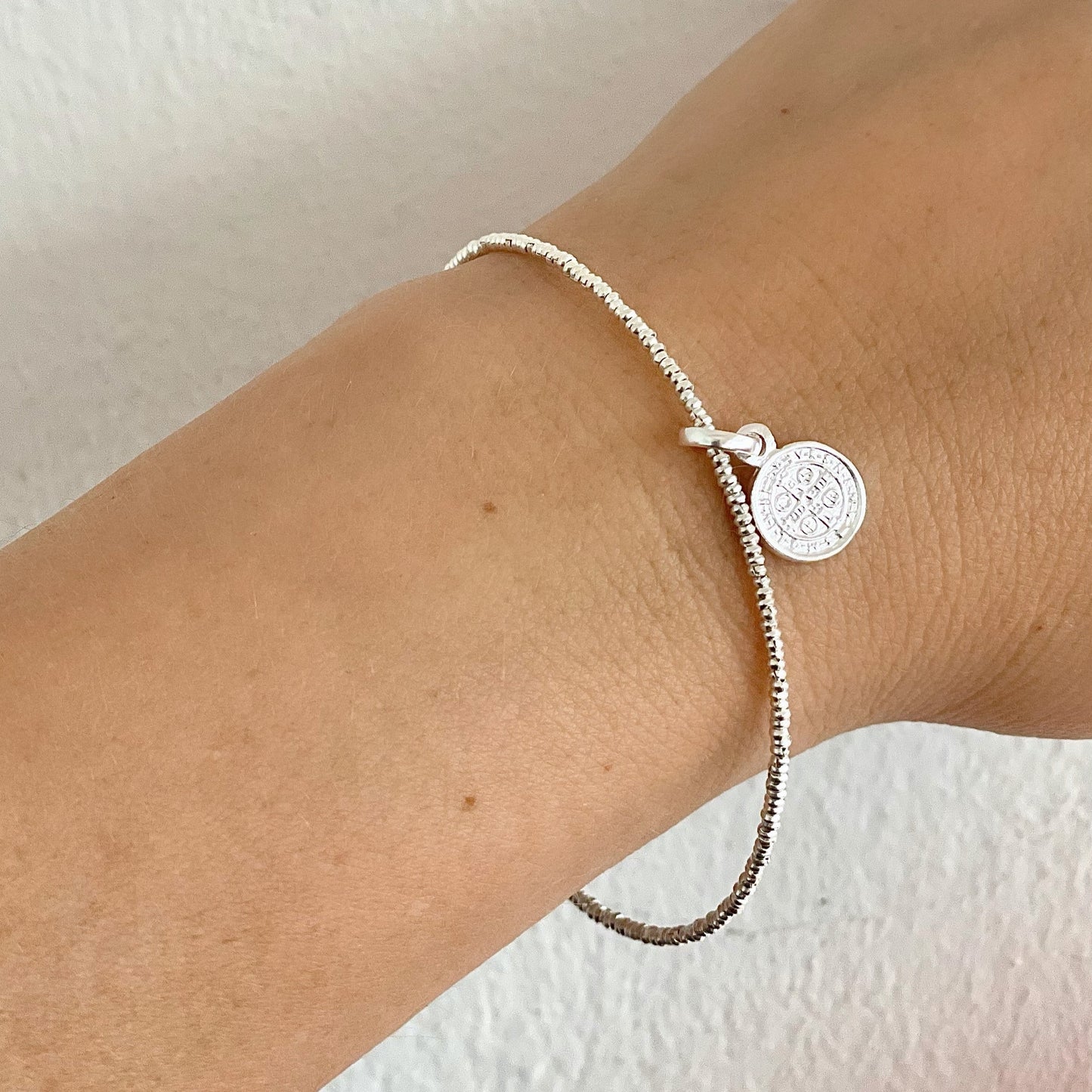 PULSERA SAN BENITO DE PLATA